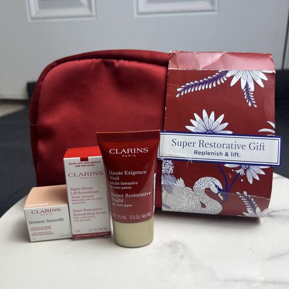 CLARINS 3pc Super Restorative GiftWith Cosmetic Travel Bag NEW Chic Designer